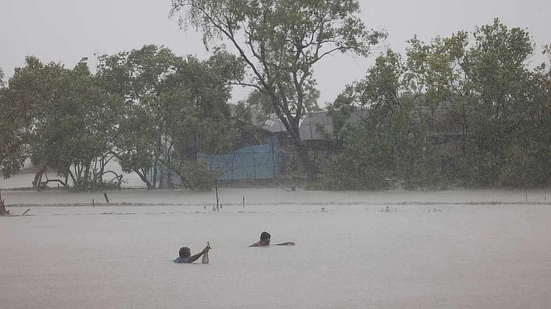 Counting cyclone losses, Bangladeshis call for more climate action