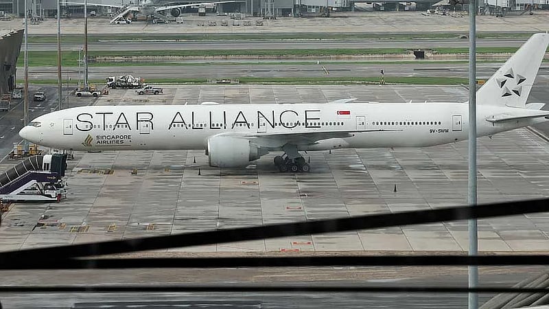 Shaken passengers arrive in Singapore after deadly turbulence-stricken flight