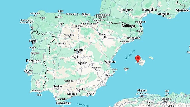 Spain arrests crew of migrant boat after eight deaths, including baby