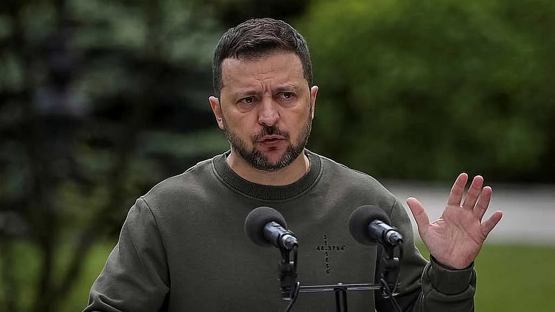 Zelensky, from ravaged Kharkiv, urges Biden and Xi to join peace summit