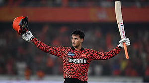 Abhishek belts 141 as Sunrisers Hyderabad pull off IPL's second-highest successful chase