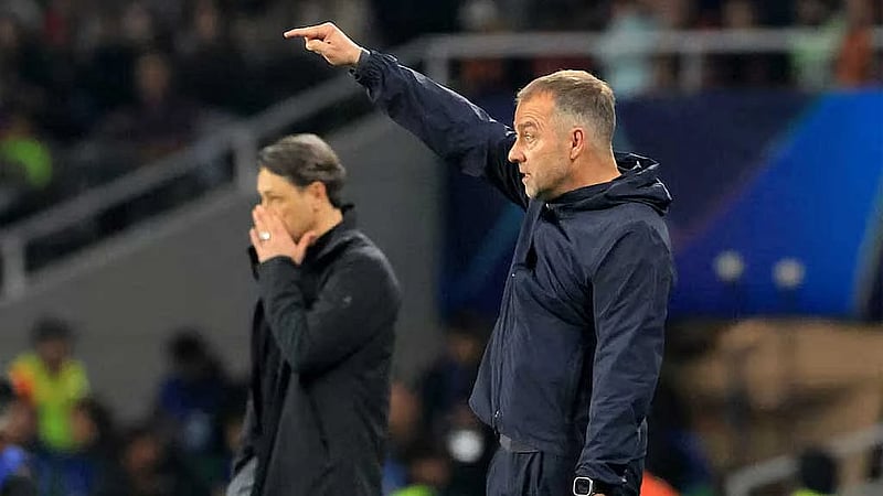 Barcelona coach Flick urges players to keep focus after 4-0 lead against Dortmund