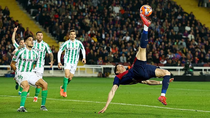Barcelona held by Betis, miss chance to extend league lead