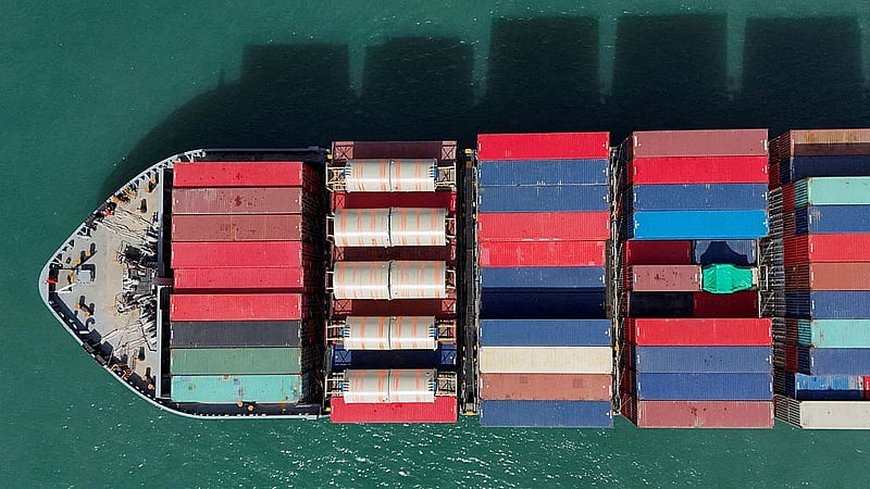 White House would consider cutting China tariffs as part of talks, source says