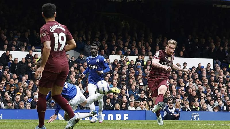 De Bruyne surprised by Man City decision to let him go