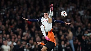 Eintracht draw 1-1 at Tottenham in Europa League quarter-final first leg