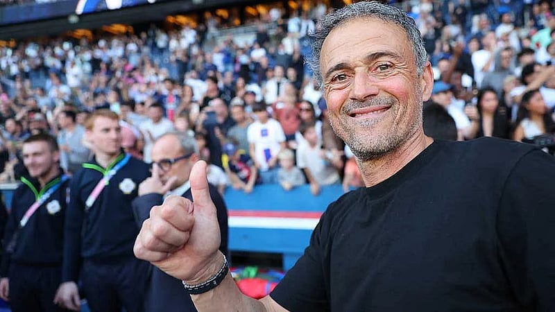 With title in the bag, PSG's Luis Enrique targets unbeaten Ligue 1 season