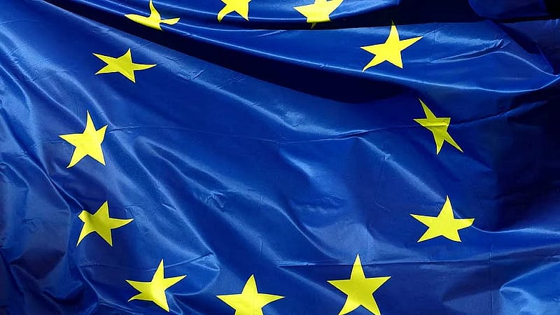 EU ministers positive on defence fund to ease debt concerns
