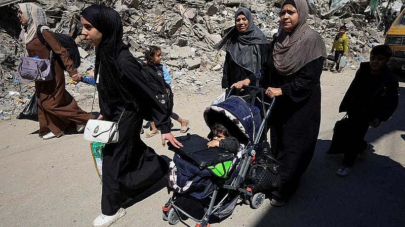 Gaza 'hell on earth' as hospital supplies running out, warns head of Red Cross