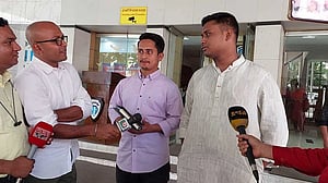Hasnat, Sarjis make surprise visit at ACC with ‘top secret’ allegations