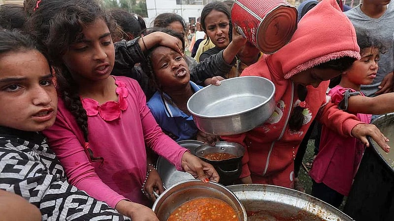 Six weeks since Israel imposed total Gaza blockade, last food is running out