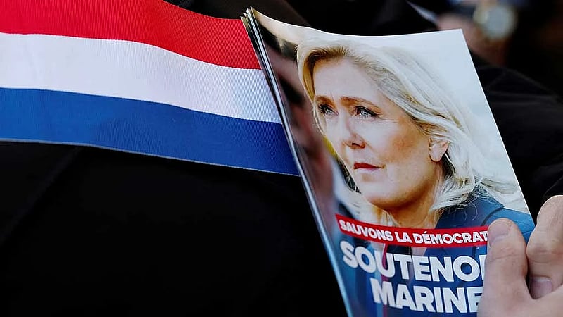 Far-right leader calls on French people to rally against Le Pen's election ban