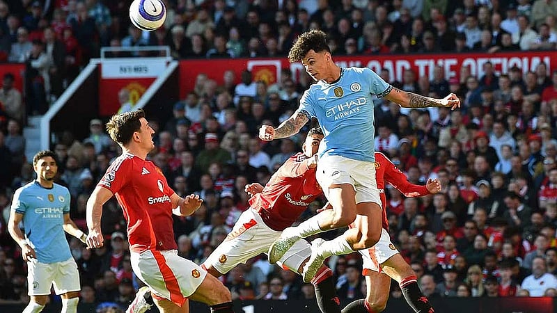 Players criticised for 'love-in' after tepid Manchester derby