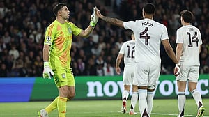 PSG fans unleash boos and insults at Villa's Martinez