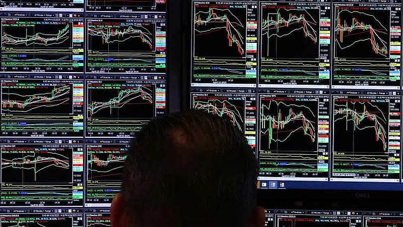 Trump's trade war ripples through the business world, hits stocks again