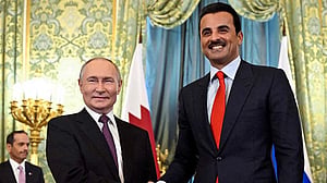 Qatari emir offers encouragement to Putin on prospects for Syria ties