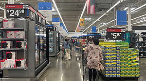 US consumer prices post first decline in nearly five years