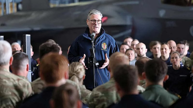 UK PM Starmer nears EU defence pact in shadow of Trump trade talks