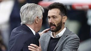 Coach hails Valencia's resilience after first win at Real Madrid since 2008