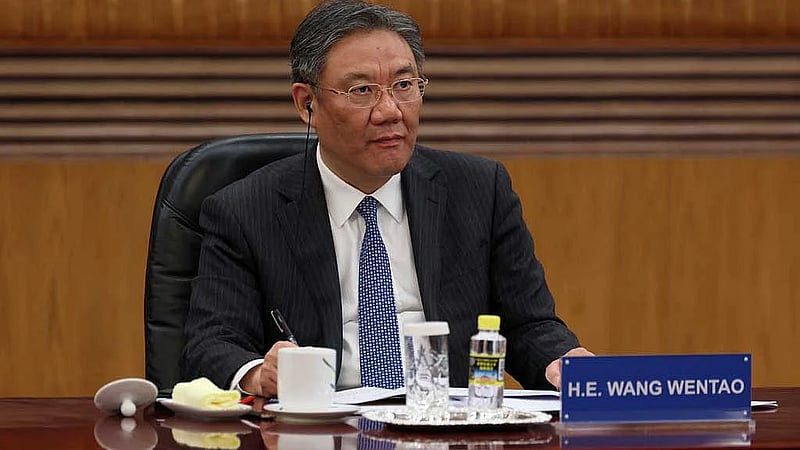 China tightens rare earth export controls, targets defence, semiconductor users