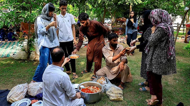 Rights groups sue German ministers over deportation of Afghans from Pakistan