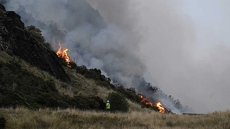Fire breaks out on Edinburgh landmark Arthur's Seat