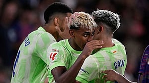Barcelona stun Levante with thrilling comeback in LaLiga