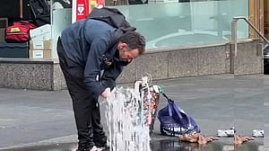 Viral video of man washing clothes with detergent in public fountain in Toronto sparks debate online