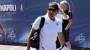 Napoli favourites to repeat success but Conte stresses need for patience