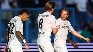 McTominay and De Bruyne light up as Napoli shine in Serie A opener