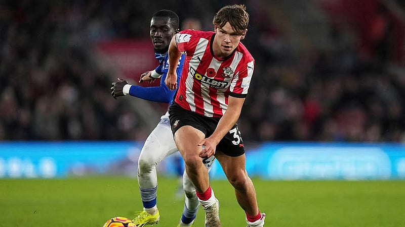 Everton sign Dibling from Southampton
