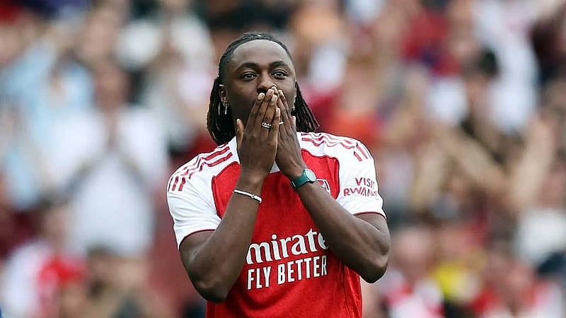 Arsenal sign Eze from Palace to bolster attack