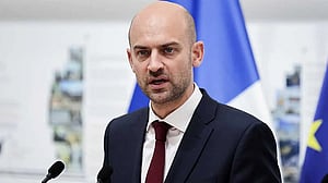 France starts airdrops of humanitarian aid into Gaza