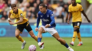 Revived Grealish sparks Everton victory