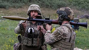 Ukrainian troops doubt quick ceasefire, reject territorial concessions