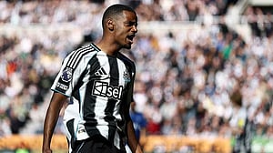 Isak's absence overshadows Newcastle's opening draw with Villa