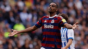 Isak will not play against Liverpool, as 'lose-lose' situation continues