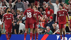 Late Salah, Chiesa goals give Liverpool 4-2 win in thrilling opener