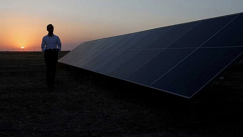 Iraq restores power after blackouts hit the country