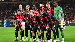 Milan stumble out of the blocks with defeat to Cremonese