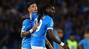 Anguissa nets late winner as Napoli down Cagliari