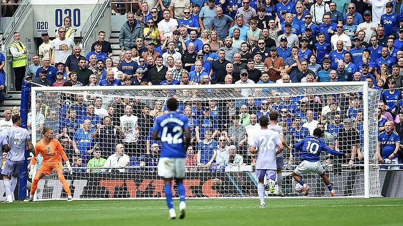 Ndiaye scores first goal in new stadium as Everton beat Brighton