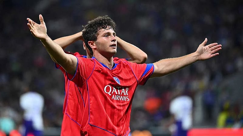 Neves hat-trick steals show as PSG outclass Toulouse 6-3