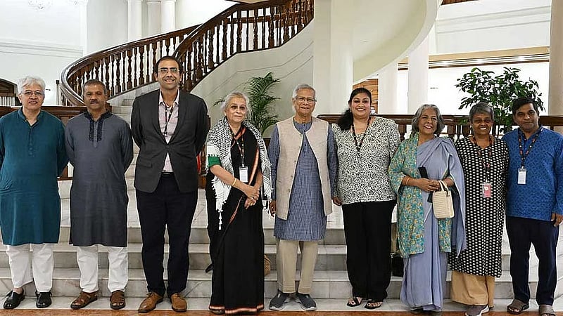 South Asian Human Rights delegation meets with Yunus in Dhaka