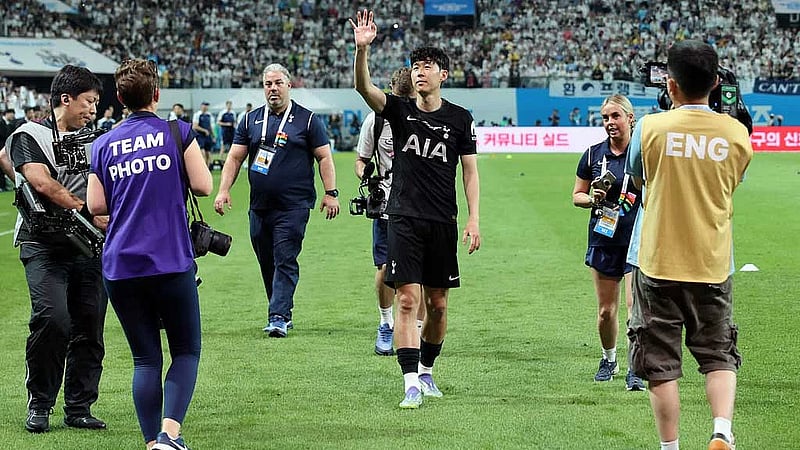 Tottenham captain Son set to join LAFC for record fee