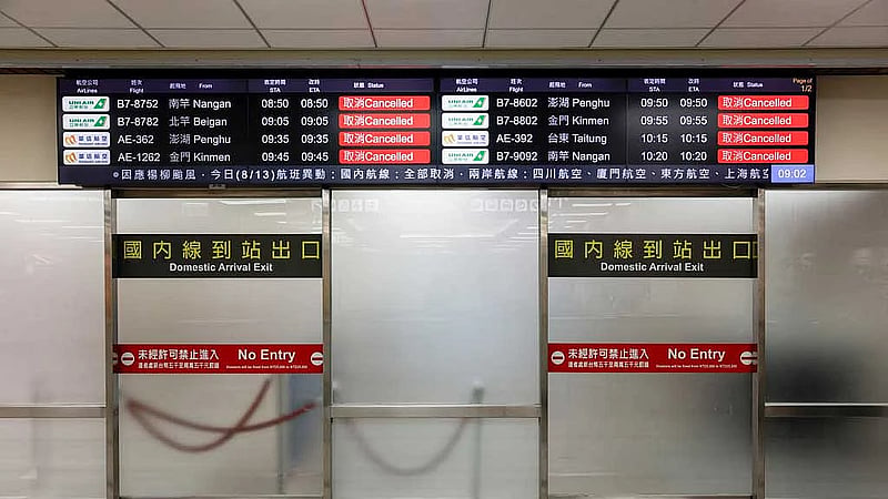 Southern Taiwan shuts down ahead of arrival of Typhoon Podul