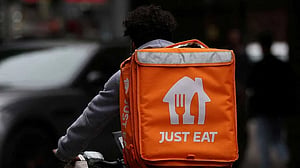 UK arrests 280 in crackdown on illegal delivery riders