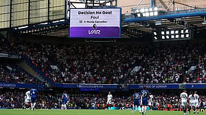 Referees chief Webb says decision to disallow Fulham's goal v Chelsea was wrong