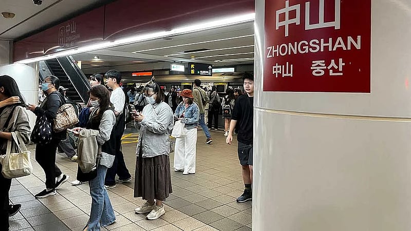 Knife-wielding attacker kills three in Taipei, dies during police chase