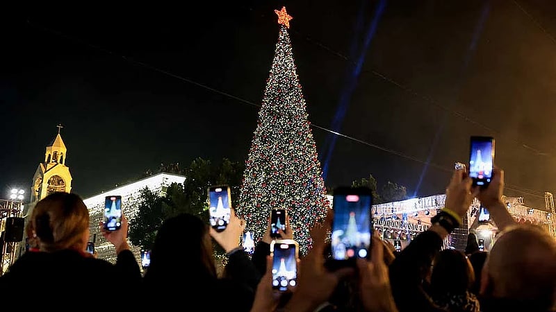 As Christmas lights return to Bethlehem, Palestinians look for hope